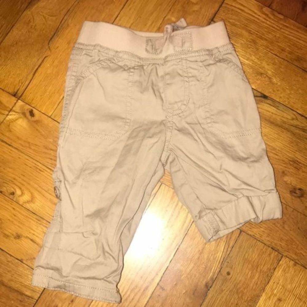 Baby cargo pants 6-9 months - Picture 1 of 2